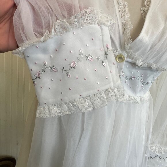 Gotham Jr. Vintage Nylon Sleep Gown White Florals Lace sz 7 - Picture 9 of 10